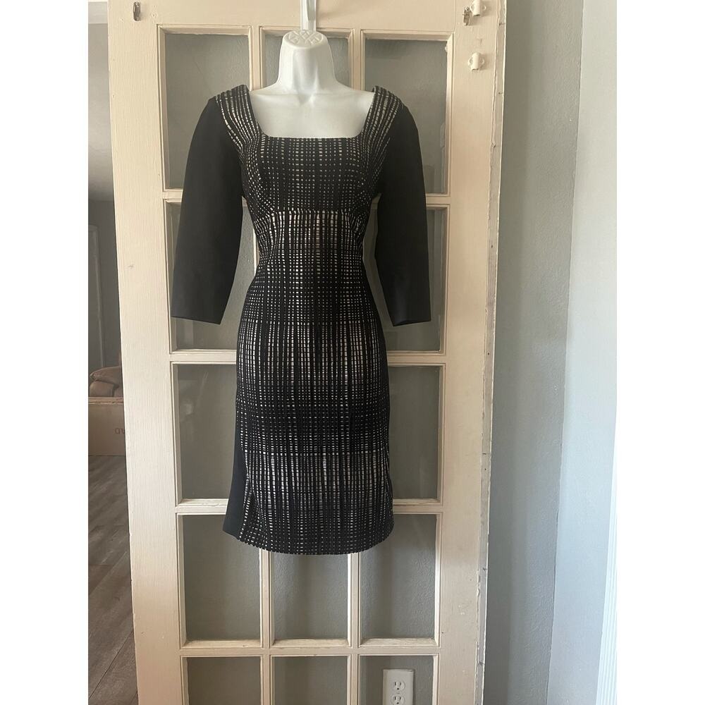 Hilton Hollis New York Dress‎